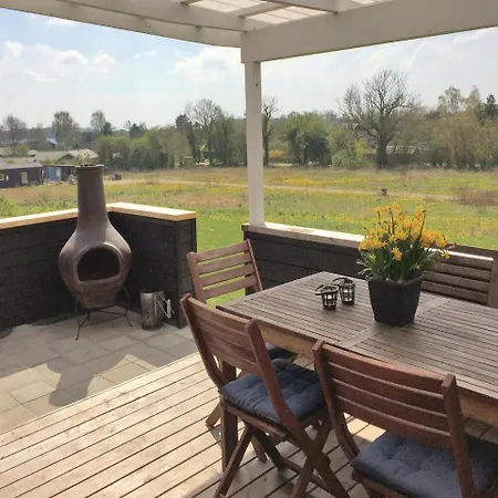 Vakantiehuis Three-bedroom Holiday In Haarby